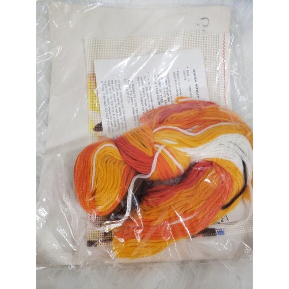 Vintage Creative Circle 1409 Hues of Autumn‎ Needlepoint Fall Mod Retro 70s - Picture 3 of 3